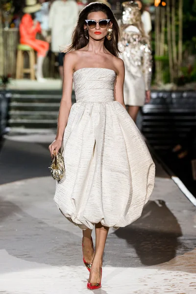 Look 26